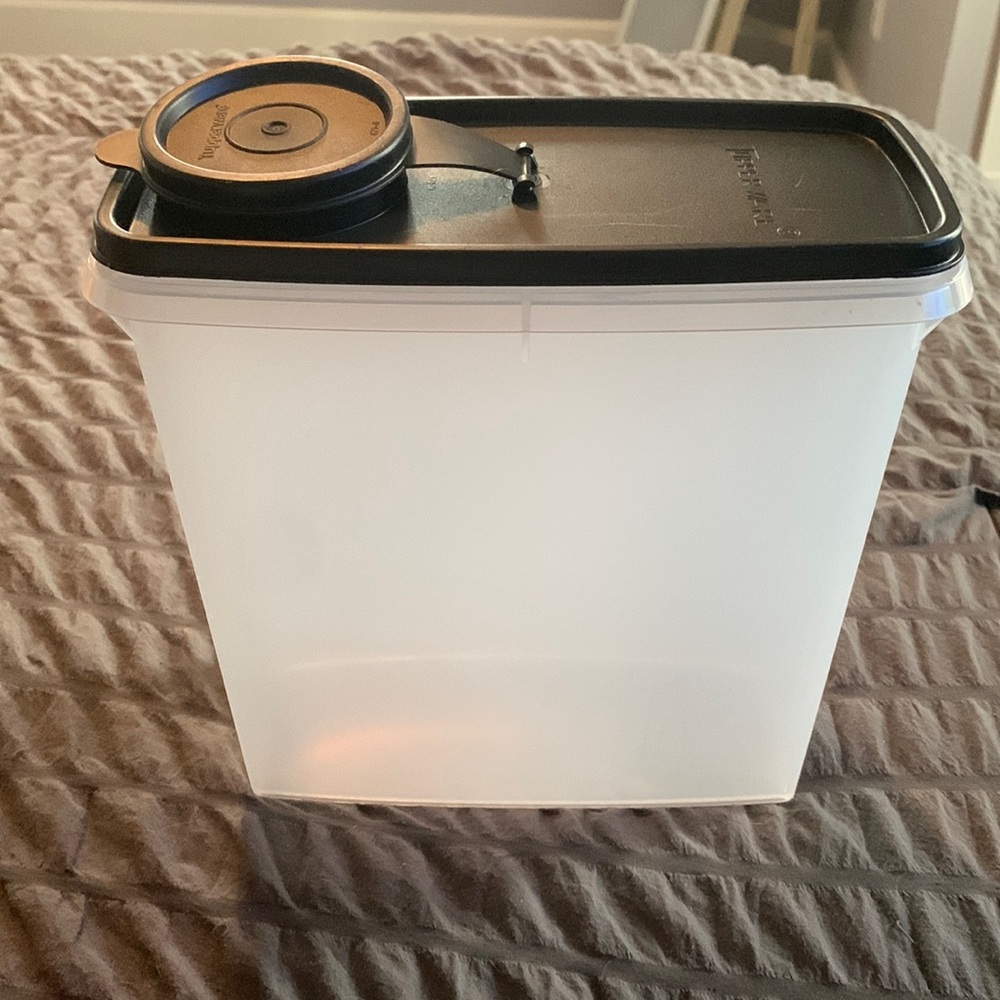 Tupperware cereal container,  13 Cups, With snap black lid